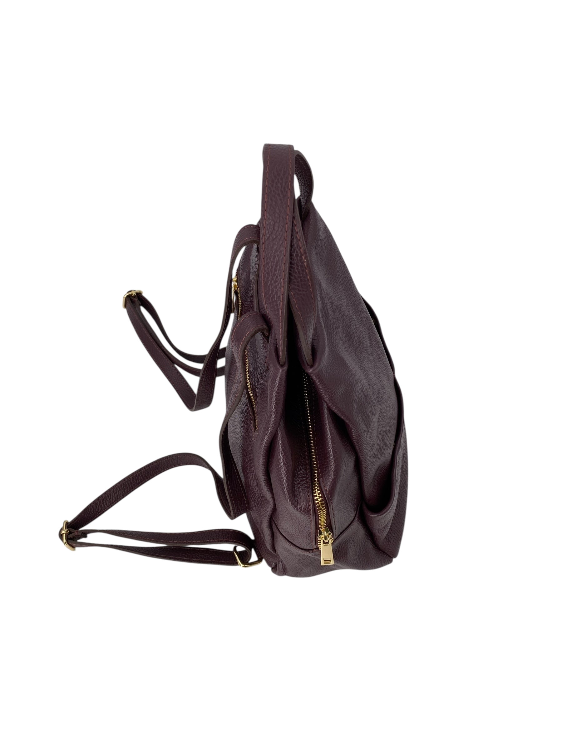 Margaux – Women's backpack in genuine Italian leather with a double gold zip and multiple pockets.