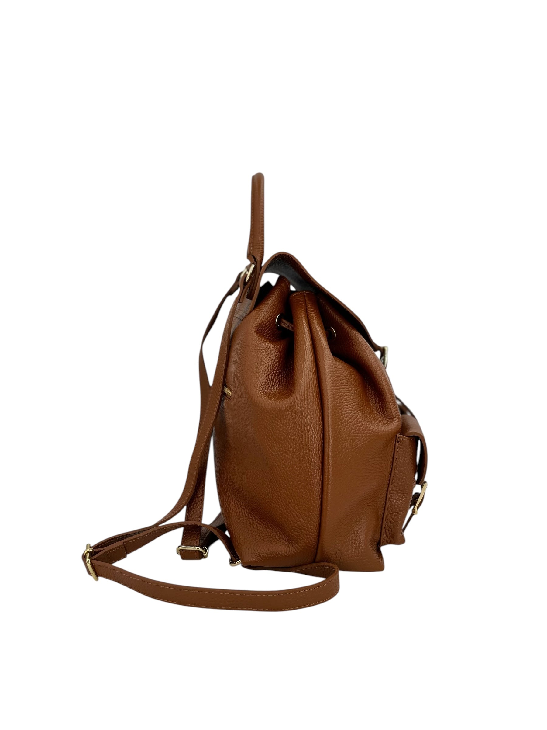 Emma – Women's backpack in genuine Italian leather with adjustable shoulder straps, spacious interior and gold buckle