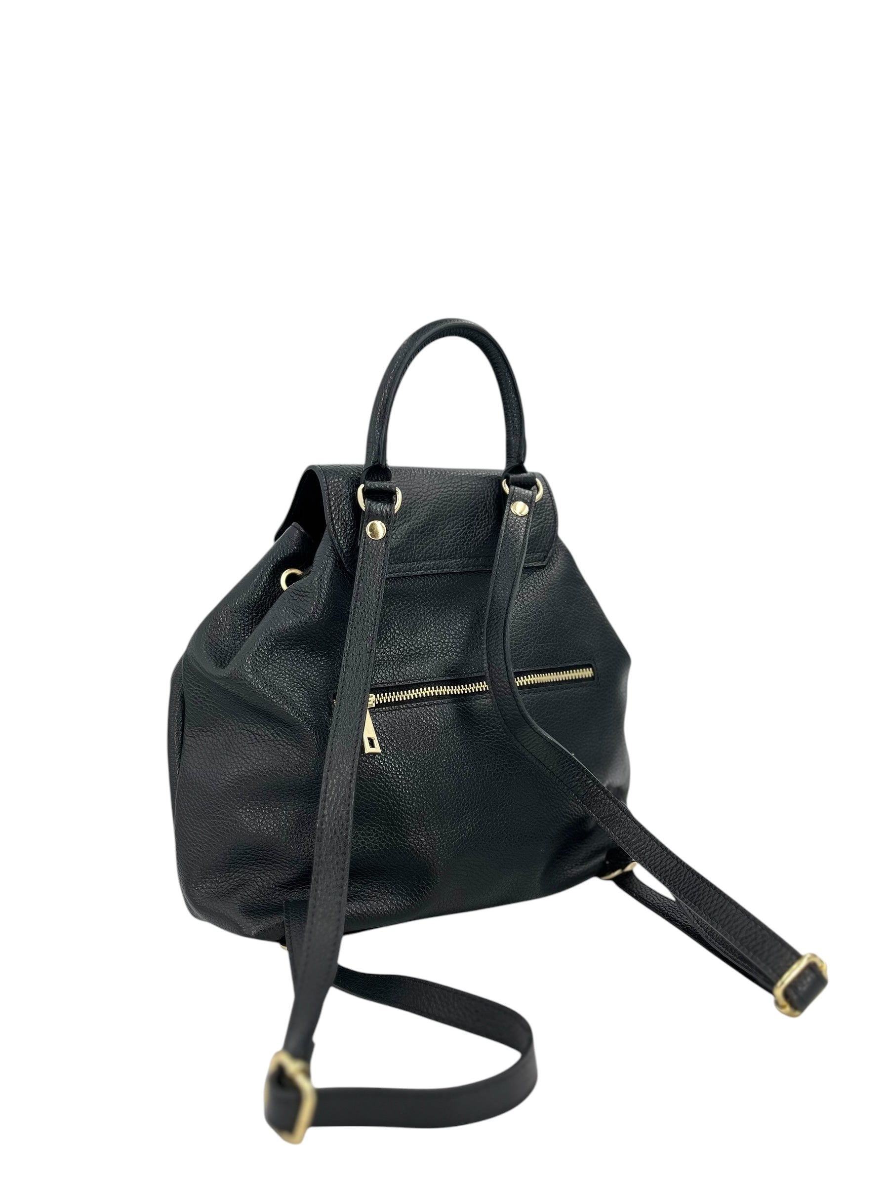 Emma – Women's backpack in genuine Italian leather with adjustable shoulder straps, spacious interior and gold buckle
