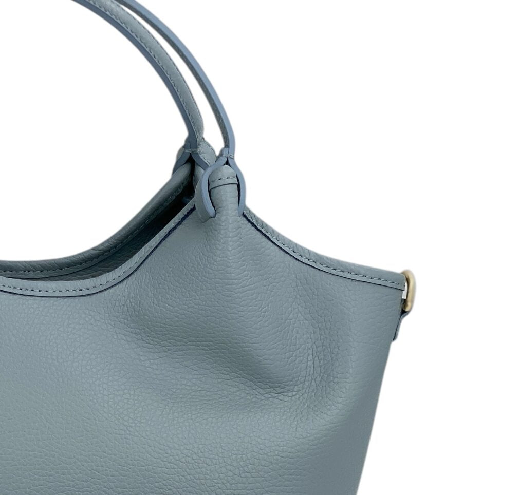 Charlotte - Design morbido, anima forte.