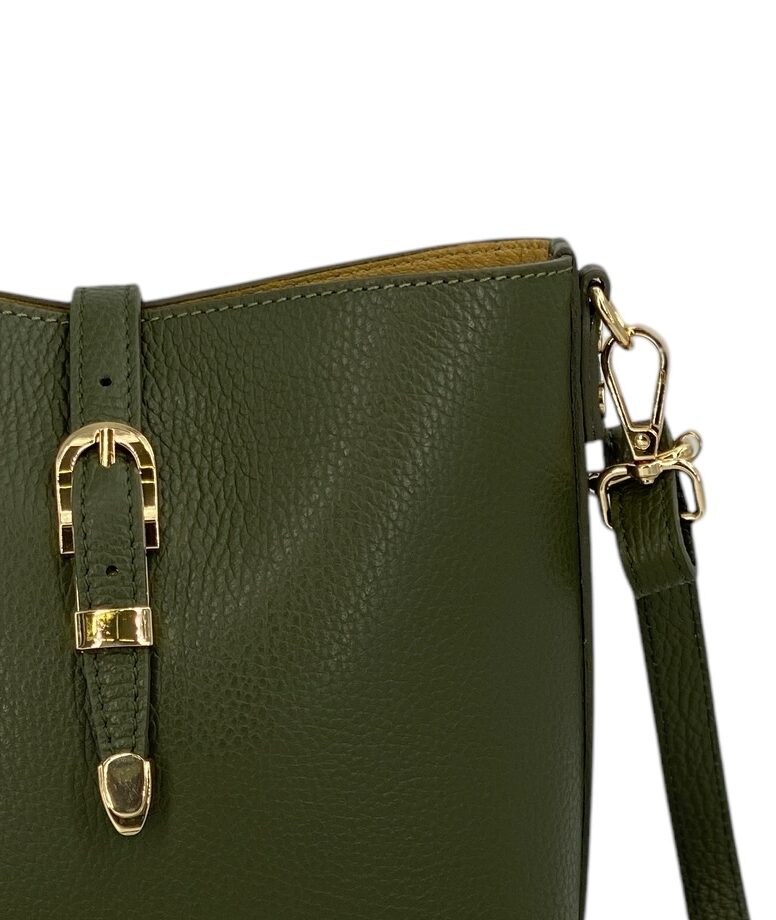 Chloe – Women's handbag and shoulder bag in genuine Italian leather with a solid and flexible structure
