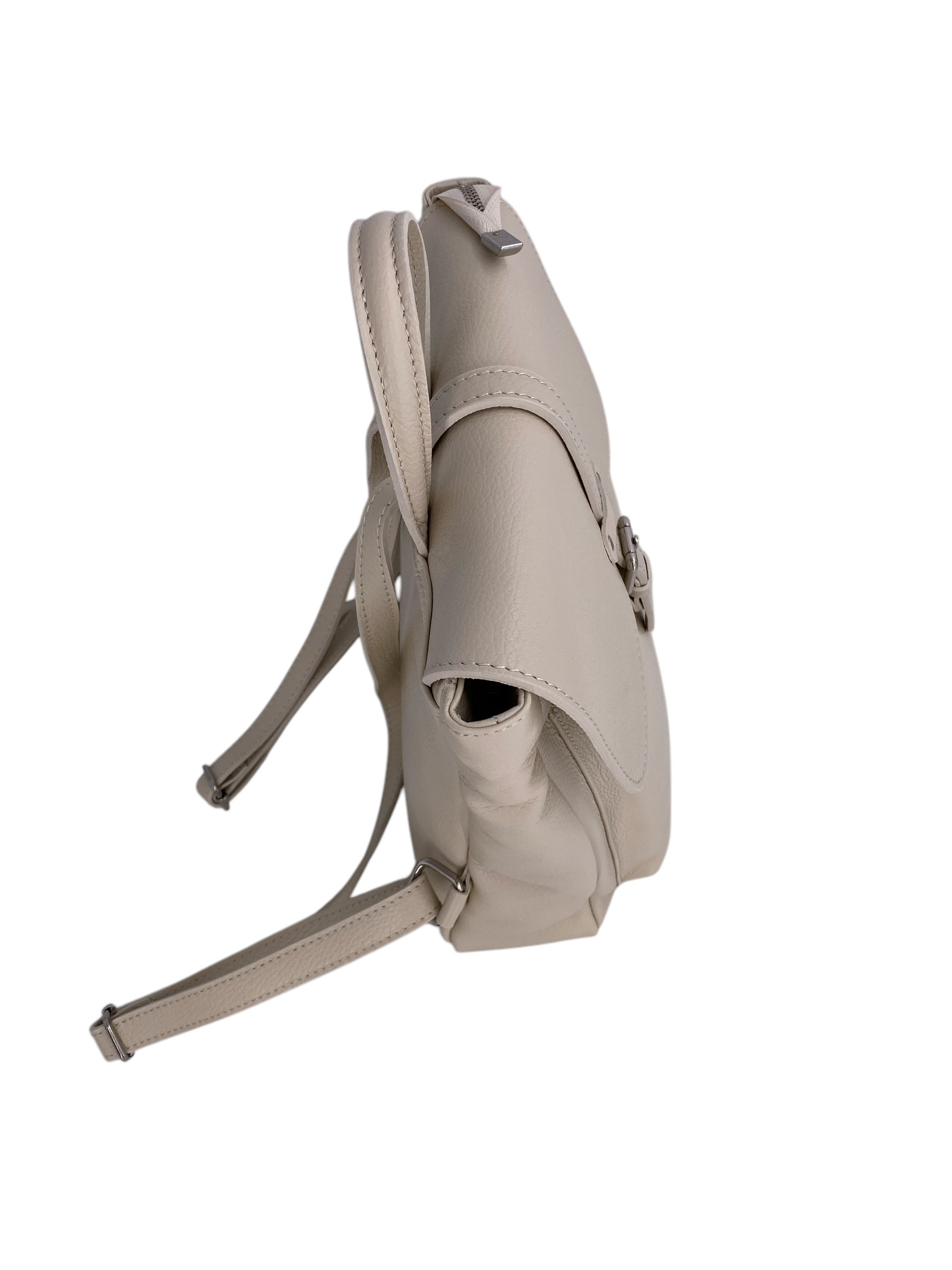 Manon – Women's backpack in genuine Italian leather with lined interior, front pocket and adjustable shoulder straps