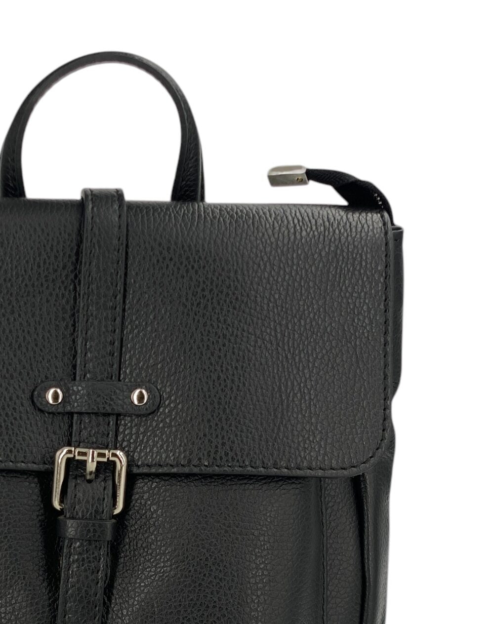 Manon – Women's backpack in genuine Italian leather with lined interior, front pocket and adjustable shoulder straps