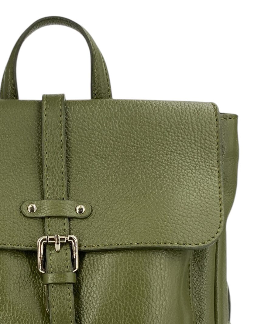Manon – Women's backpack in genuine Italian leather with lined interior, front pocket and adjustable shoulder straps