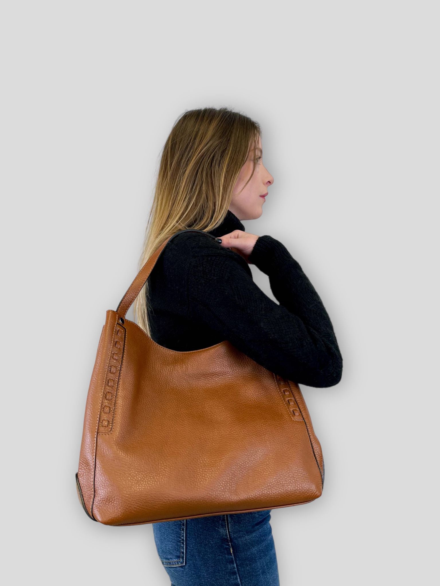 Jade – Damenhandtasche, Schultertasche und Crossbody-Tasche aus echtem italienischen Leder mit Doppelgriffen und Mehrzwecktaschen
