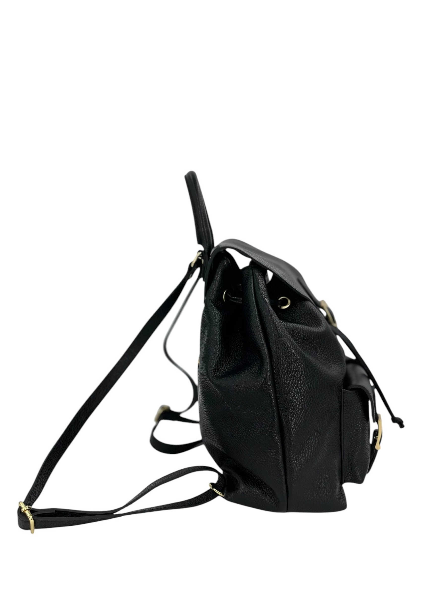 Emma – Women's backpack in genuine Italian leather with adjustable shoulder straps, spacious interior and gold buckle