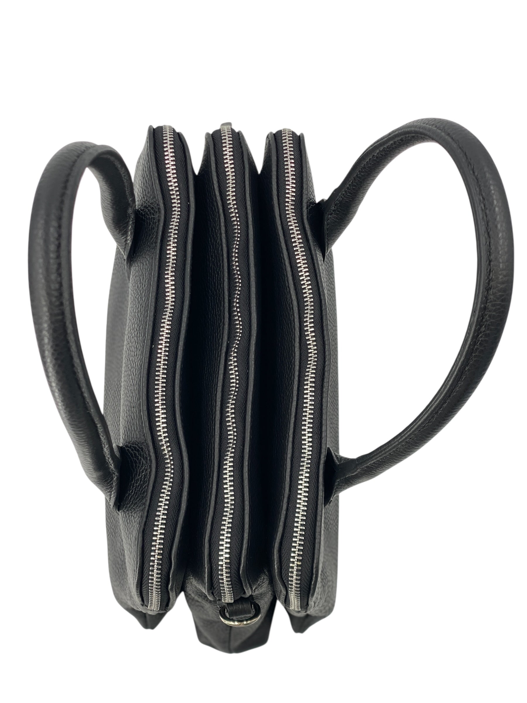 Clemence - Forma compatta. Spirito multitasking