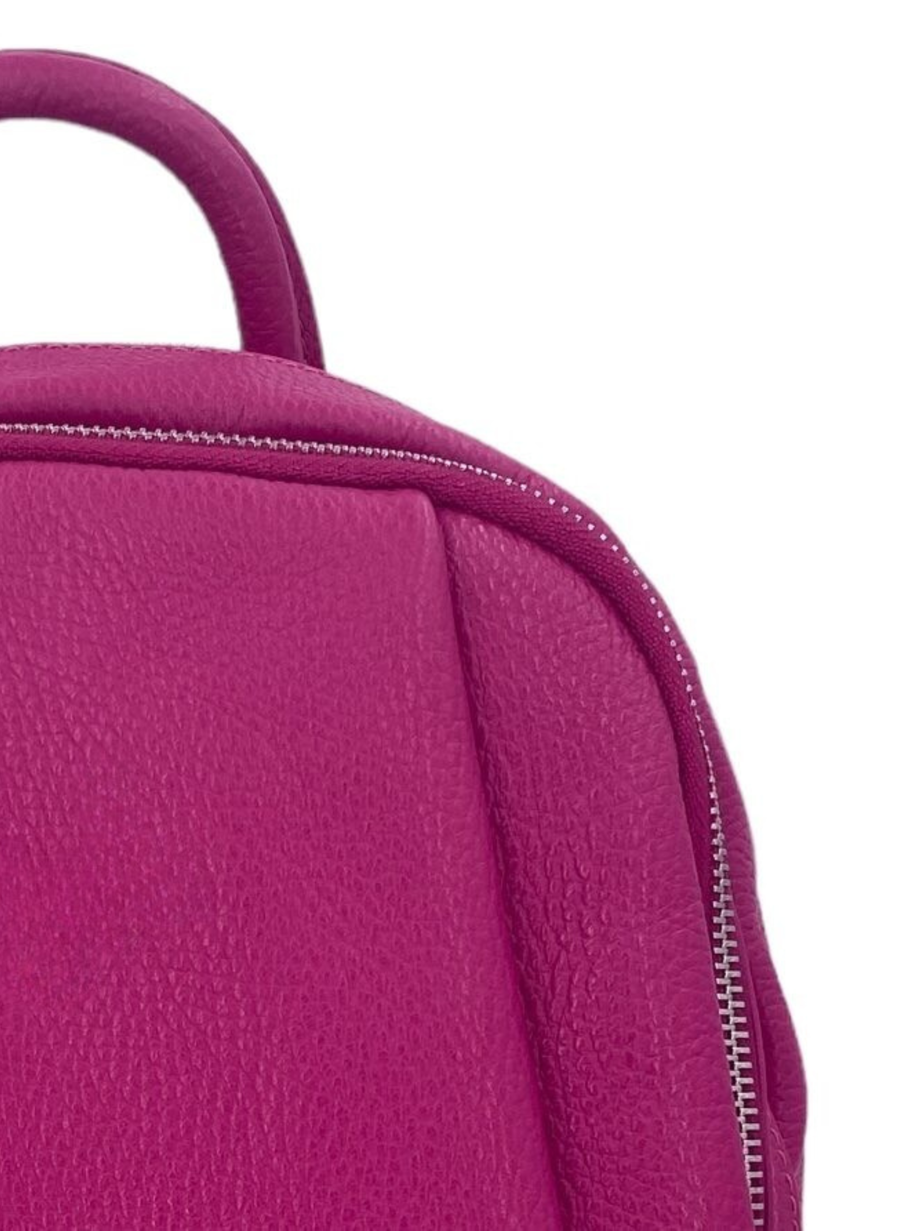 Jolie – Women's backpack in genuine hammered Italian leather with double compartment and multifunctional pockets