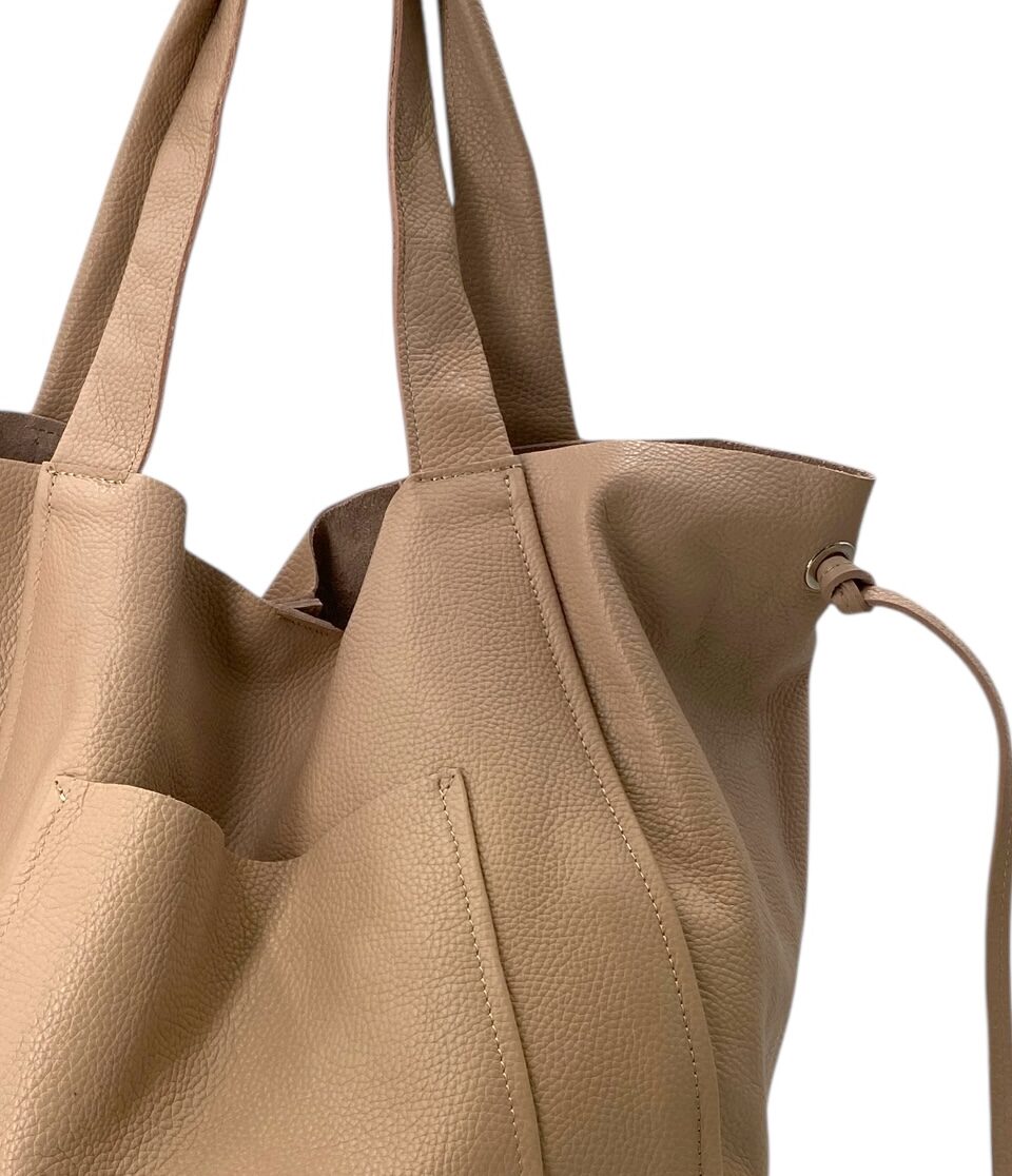 Isis – Damenhandtasche und Umhängetasche aus echtem italienischen Leder mit passender Clutch