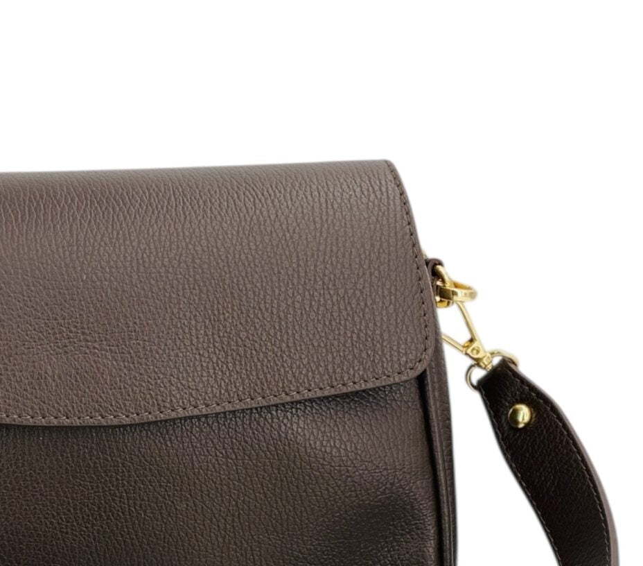 Alicia - stile delicato, carattere deciso.