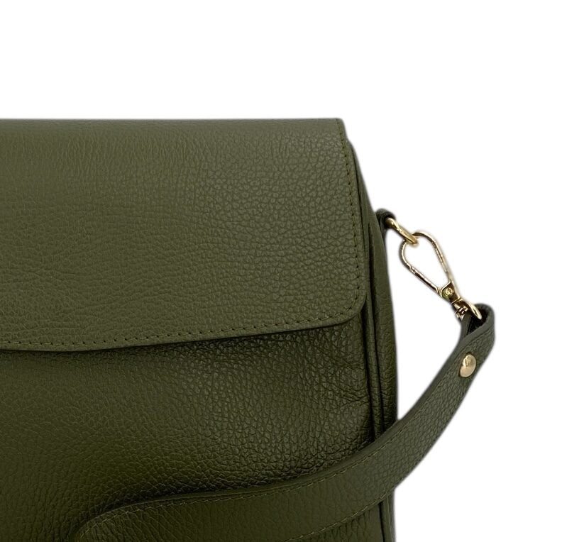 Alicia - stile delicato, carattere deciso.