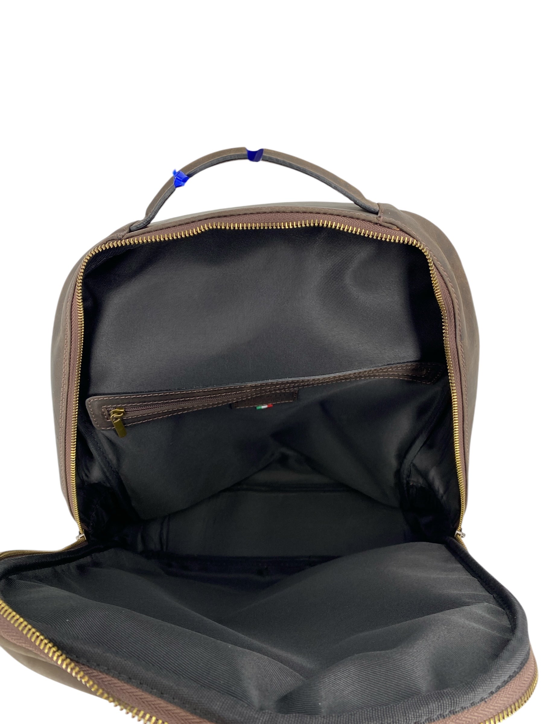Pierre – Herrenrucksack aus echtem italienischen Leder mit 15-Zoll-Laptopfach