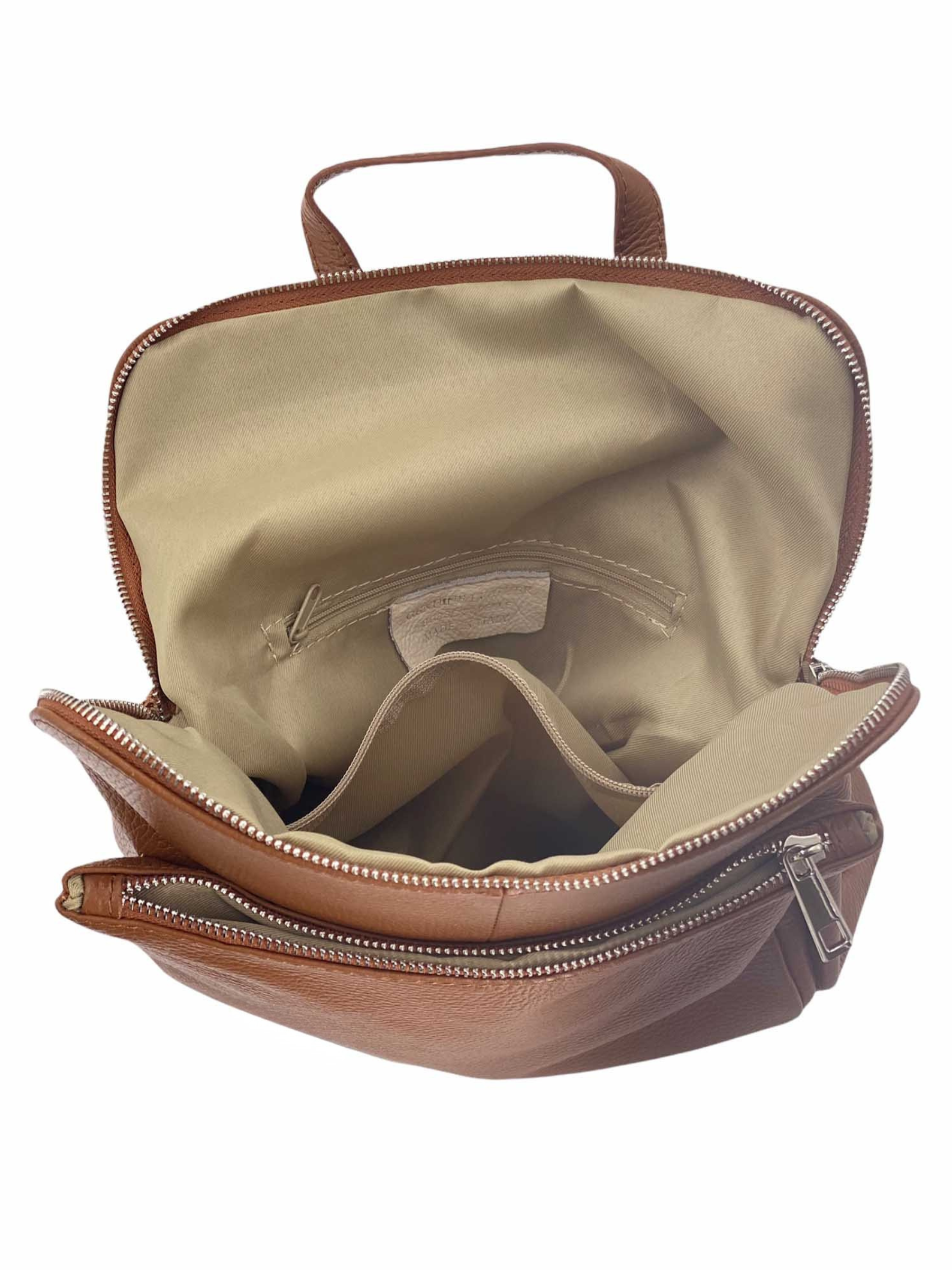 Zoe – Women's backpack in genuine Italian leather with adjustable shoulder straps, reinforced handle and large capacity