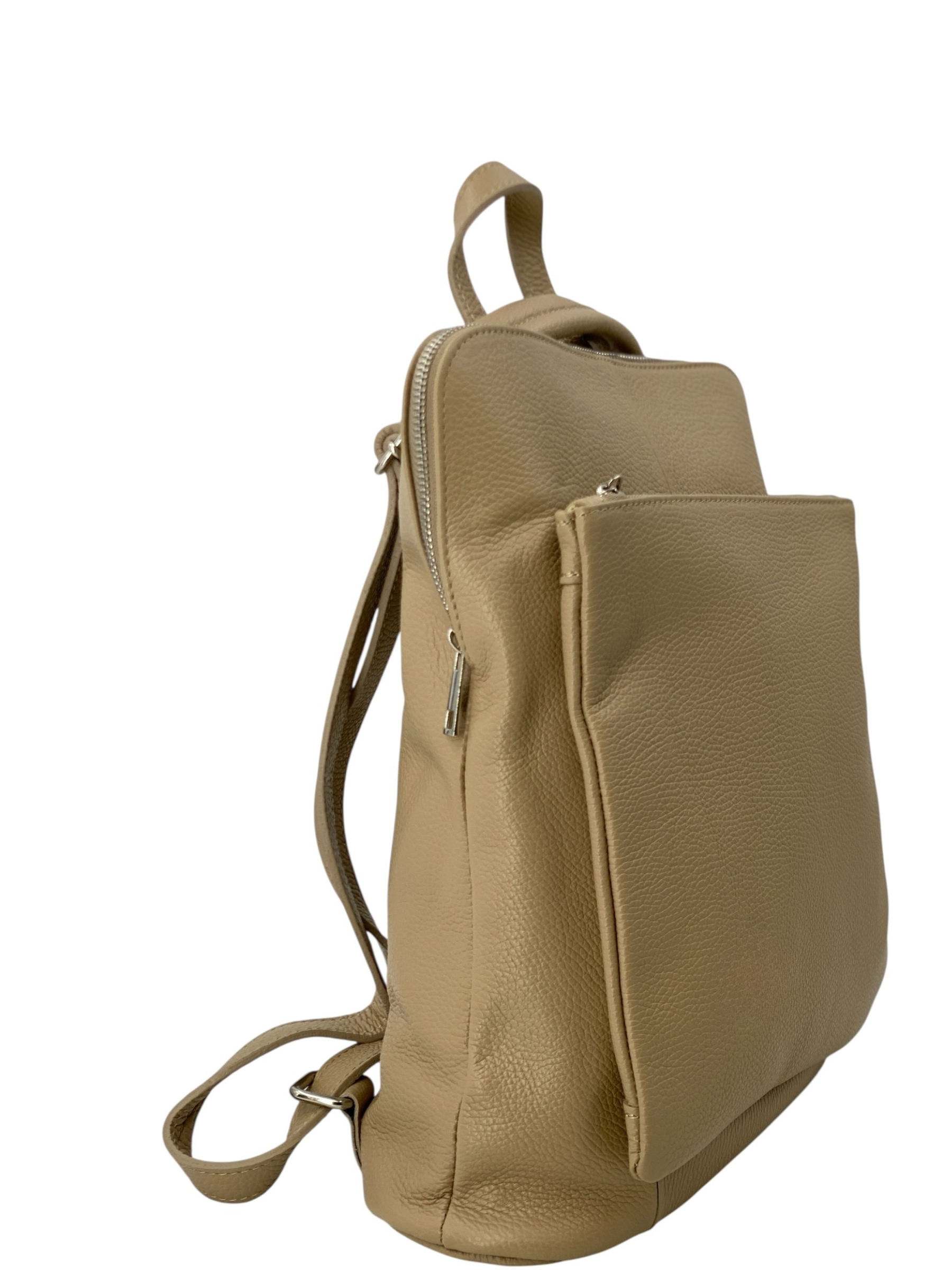 Zoe – Women's backpack in genuine Italian leather with adjustable shoulder straps, reinforced handle and large capacity