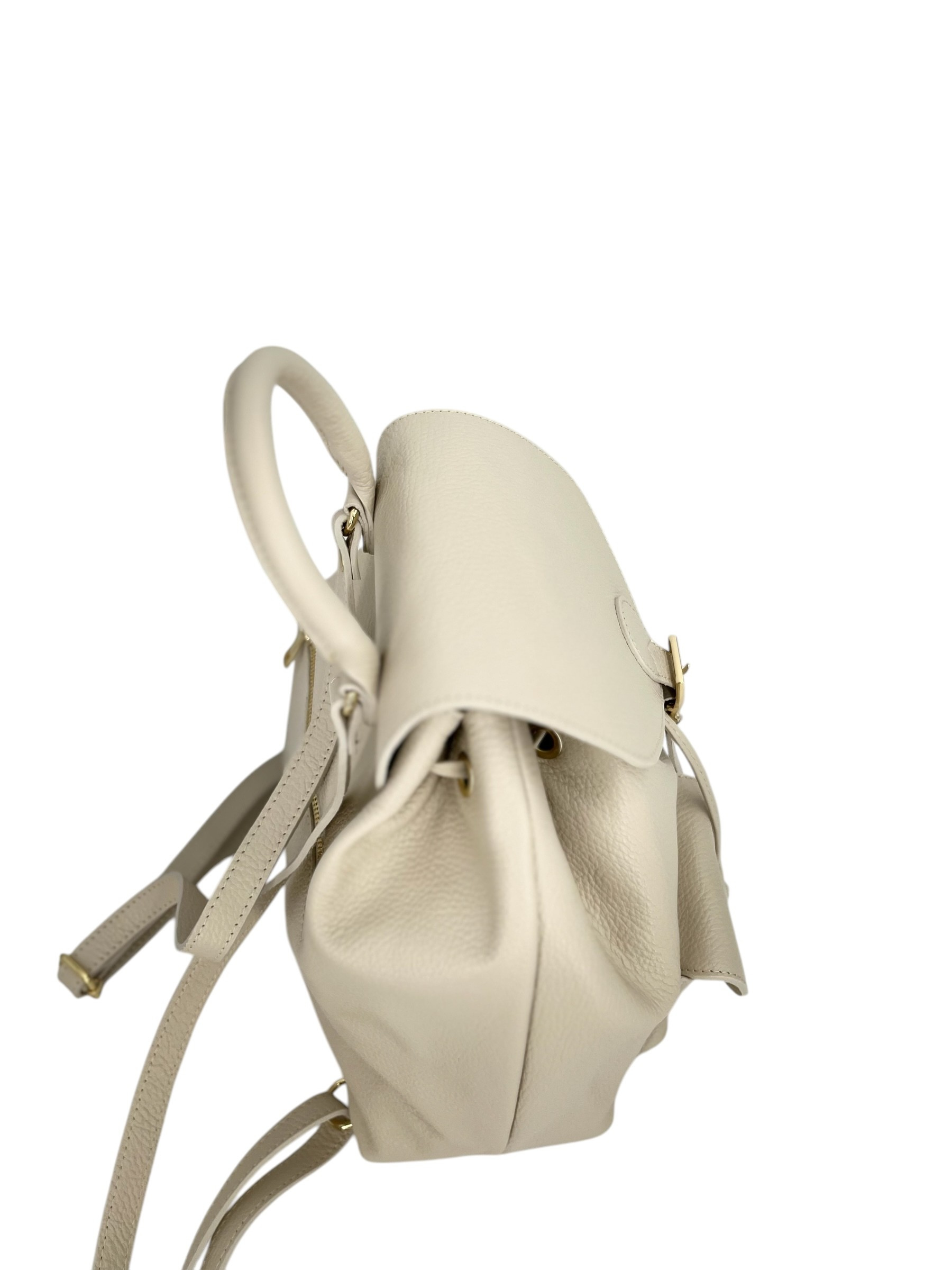 Emma – Zaino donna in vera pelle italiana con spallacci regolabili, interno spazioso e fibbia dorata