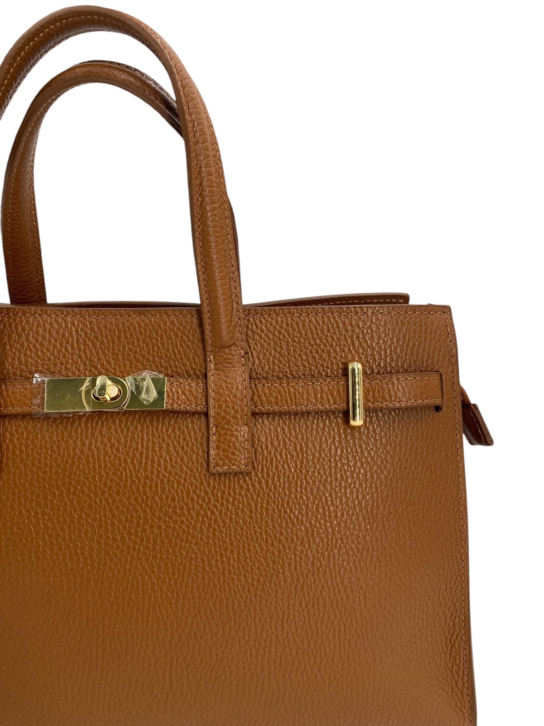 Francoise - Minimal Ed Eleganza A Portata Di Mano.