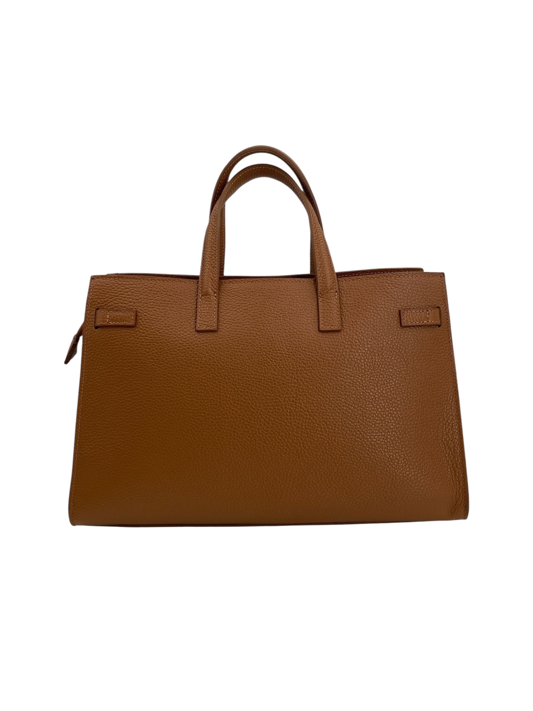 Francoise - Minimal Ed Eleganza A Portata Di Mano.