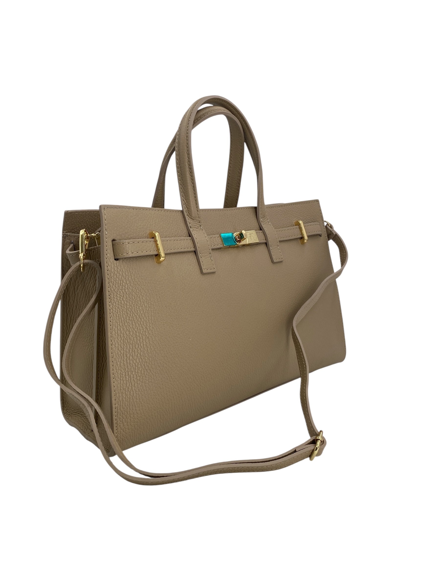 Francoise - Minimal Ed Eleganza A Portata Di Mano.