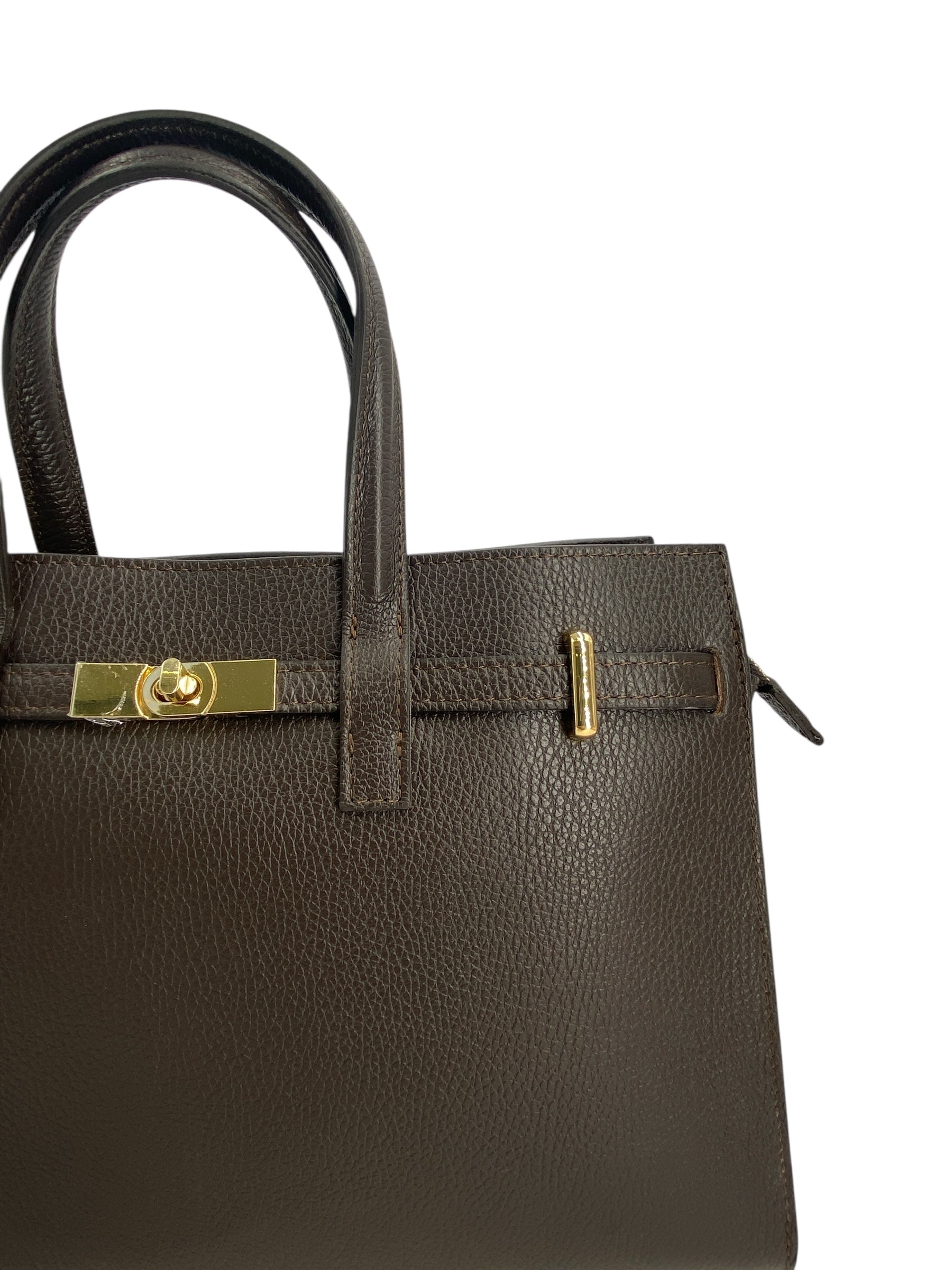 Francoise - Minimal Ed Eleganza A Portata Di Mano.