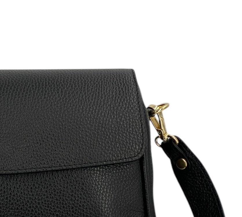 Alicia - stile delicato, carattere deciso.