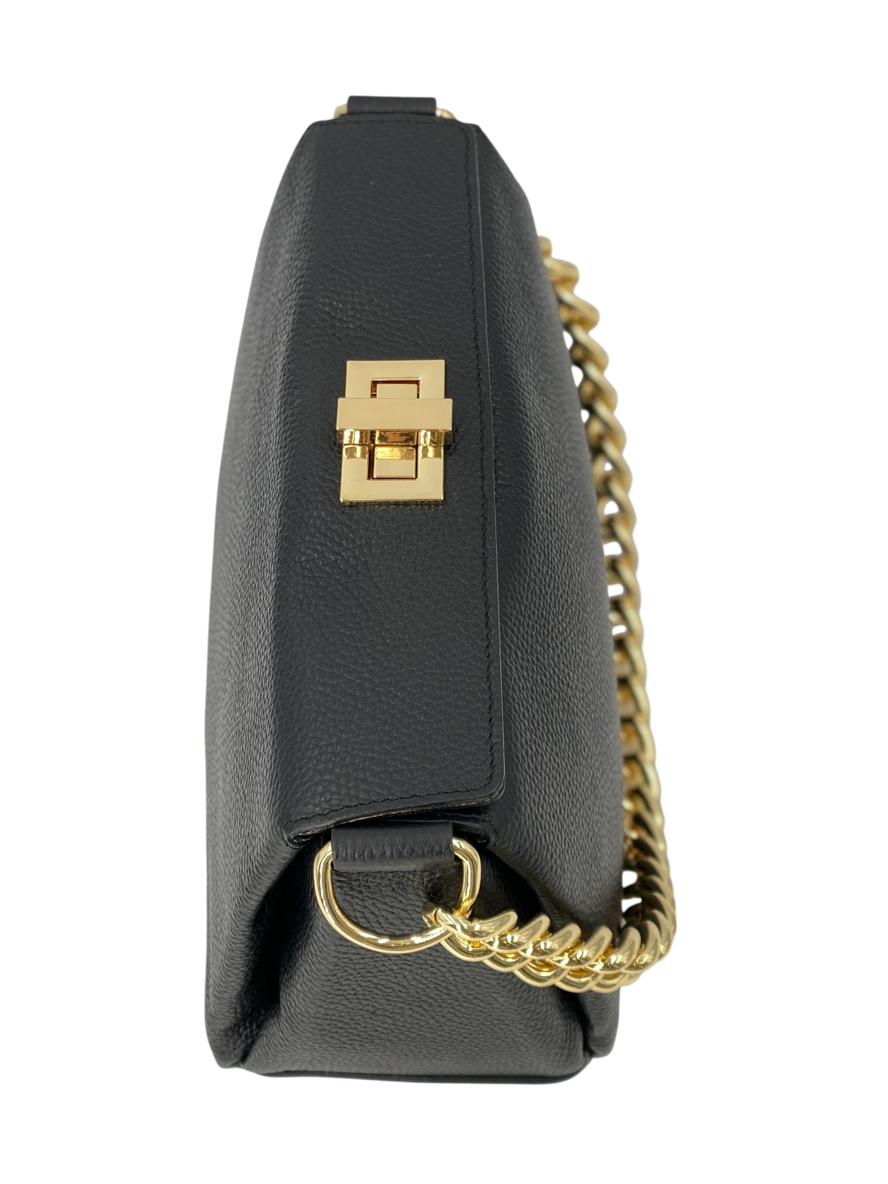 Sylvie - luce di stile, catene di eleganza.